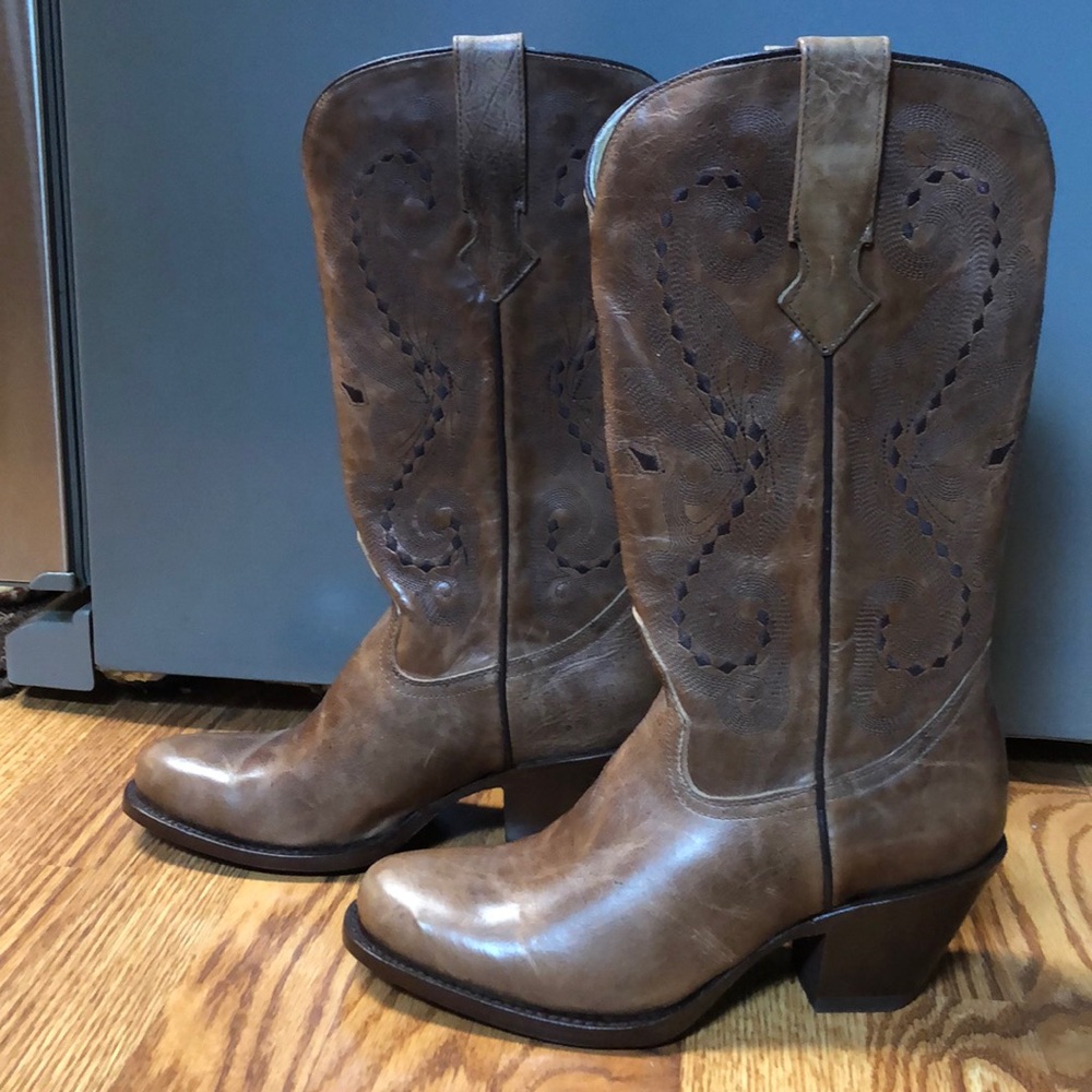 Brand NEW Women’s cowboy boots - Picture 2 of 6